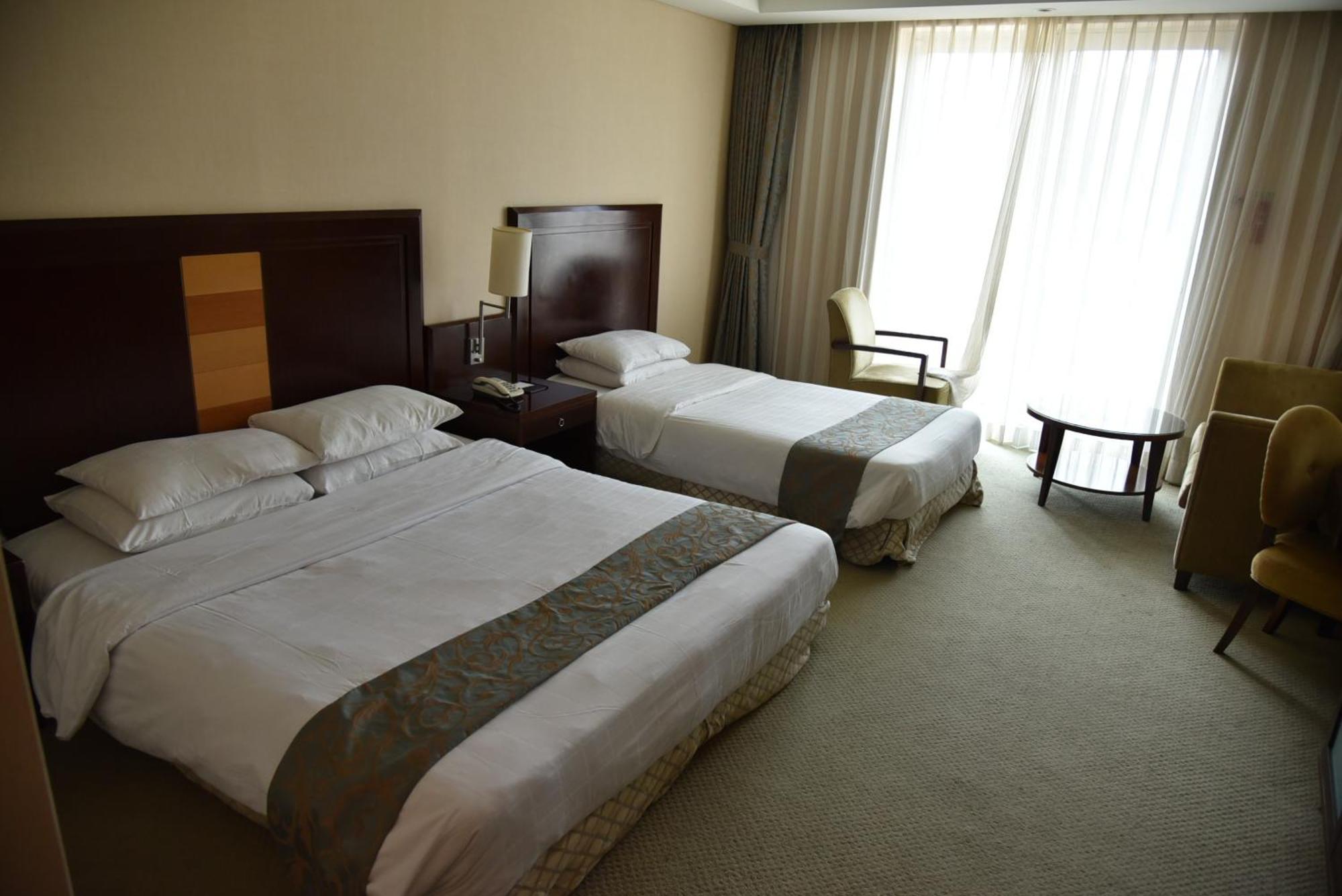 Pocheon Adonis Art Hill Hotel Bagian luar foto