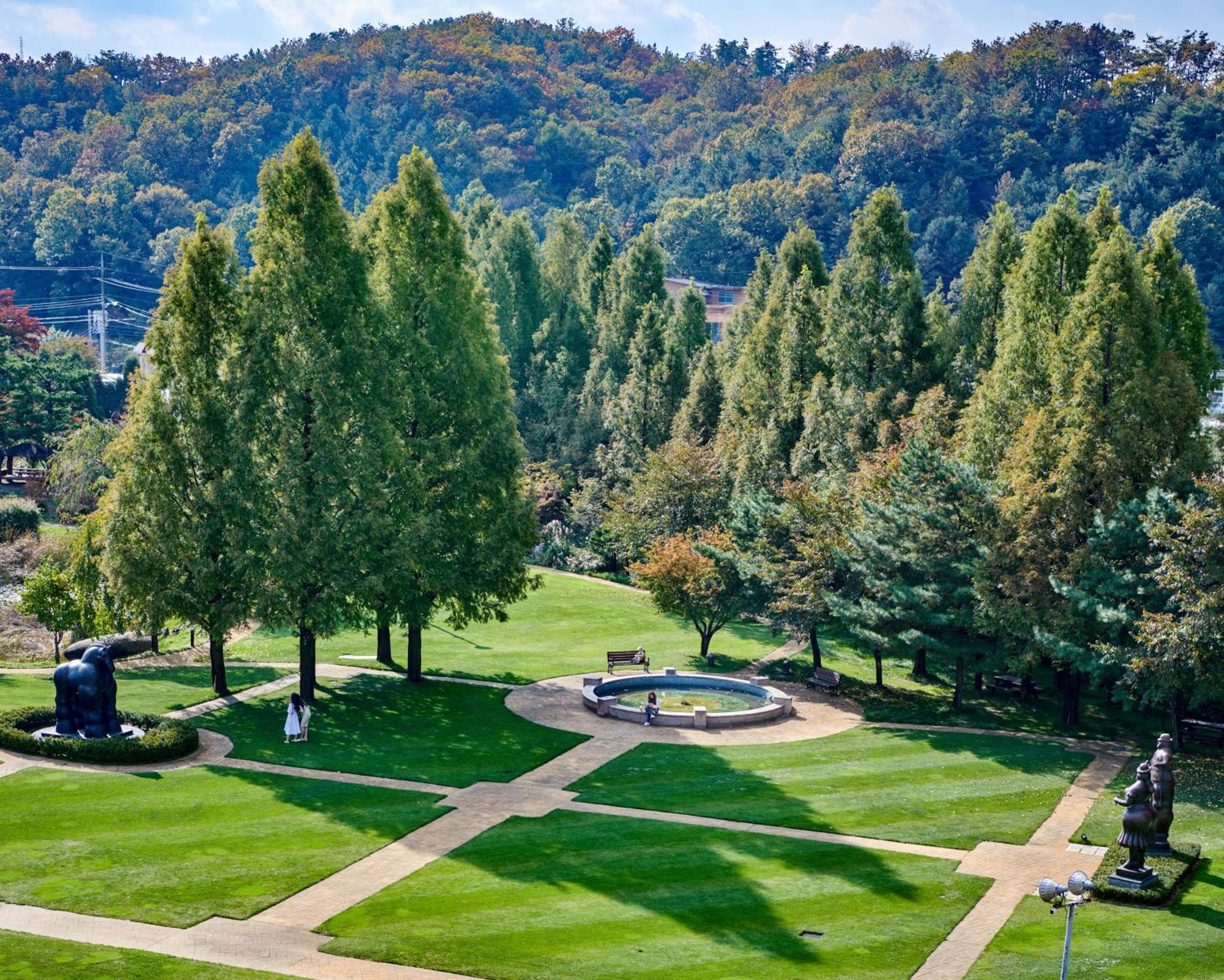 Pocheon Adonis Art Hill Hotel Bagian luar foto